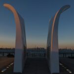 Installation Avril au Jardin 2026 à Nice : parcours « Réalité inversée » avec miroirs déformants, jardin suspendu et anamorphose sur la Promenade du Paillon.